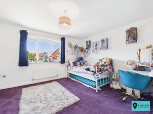 Bedroom- click for photo gallery